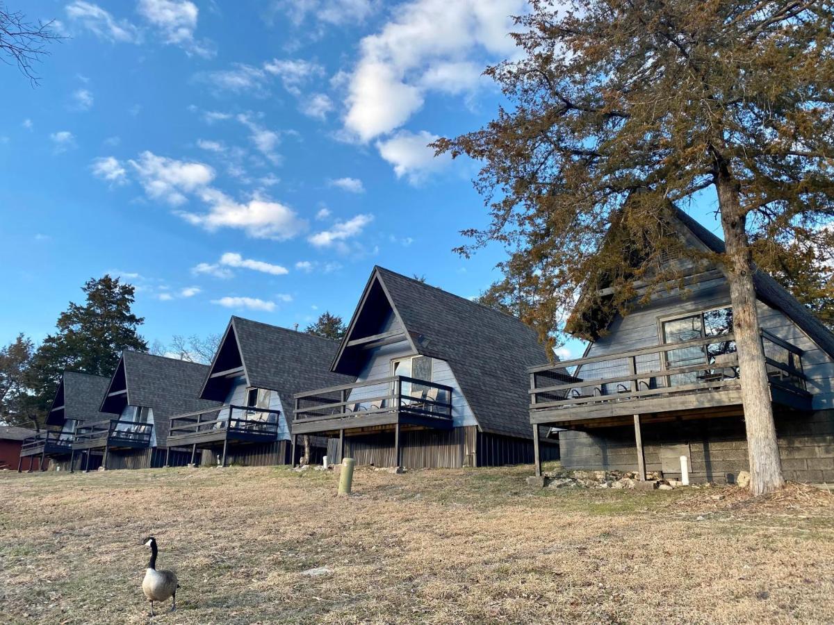 Calm Waters Resort Indian Point Экстерьер фото